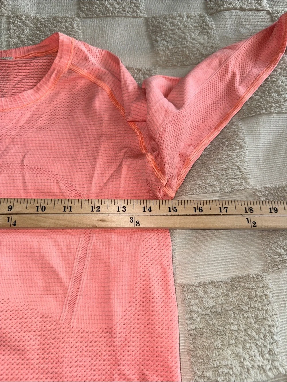 Lululemon Light Coral Swiftly Tech Long‎ Sleeve size 6